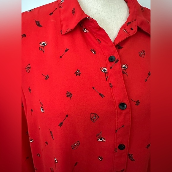 Reitman’s XL Red Button-Up Blouse with Floral Print - Picture 2 of 8